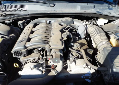 2010 Chrysler 300 Touring/Signature Series из США, поврежденный, VIN 2C3CK5CV4AH319012